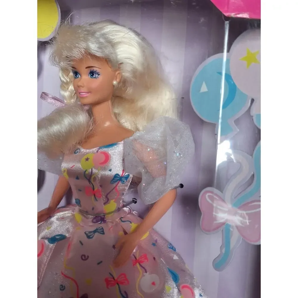 Barbie Birthday The Prettiest Present for You Doll 1996 Mattel 15998